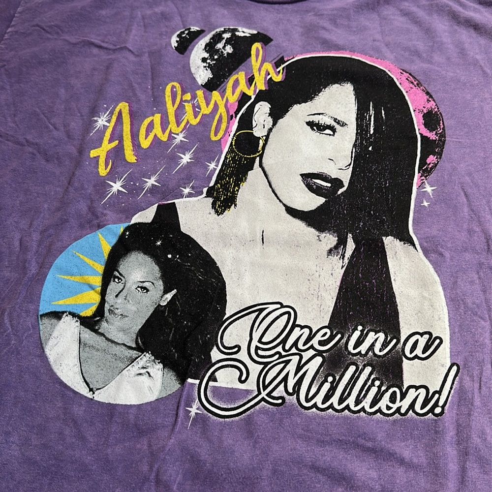 NWOT Aaliyah Graphic T-shirt - Picture 3 of 8